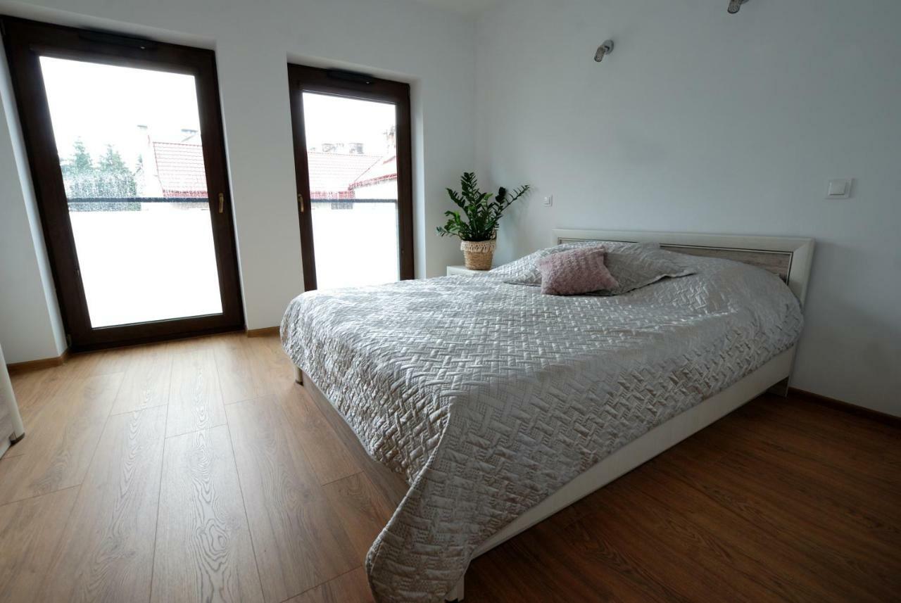 Apartamenty Pod Wieza Przemyśl Extérieur photo